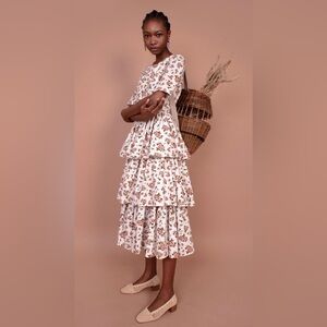 **Like New** Meadows Ella Dress, Roses Print, Size 8